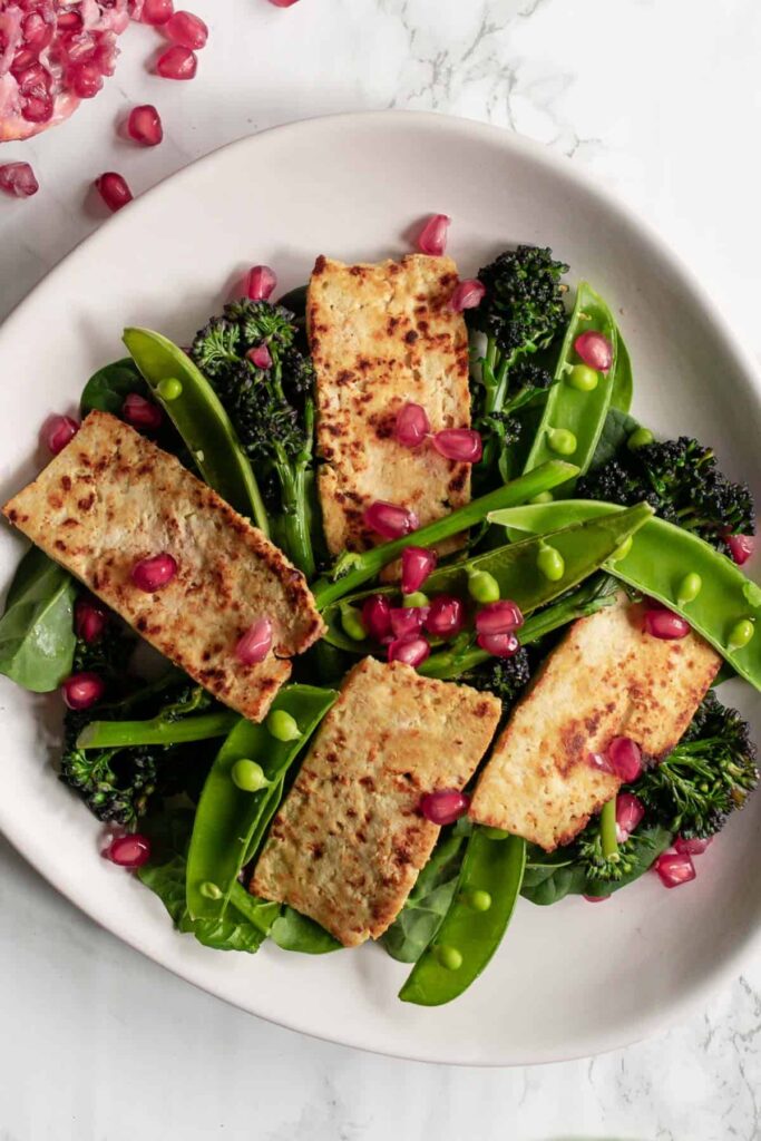 tofu haloumi salad on a plate