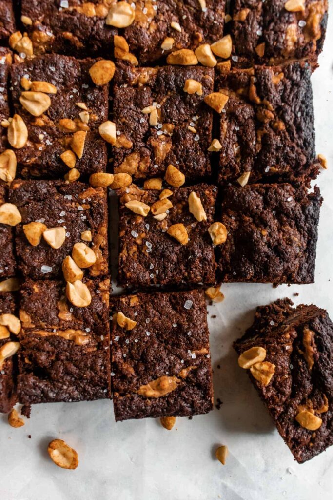 peanut butter brownies topped with peanuts