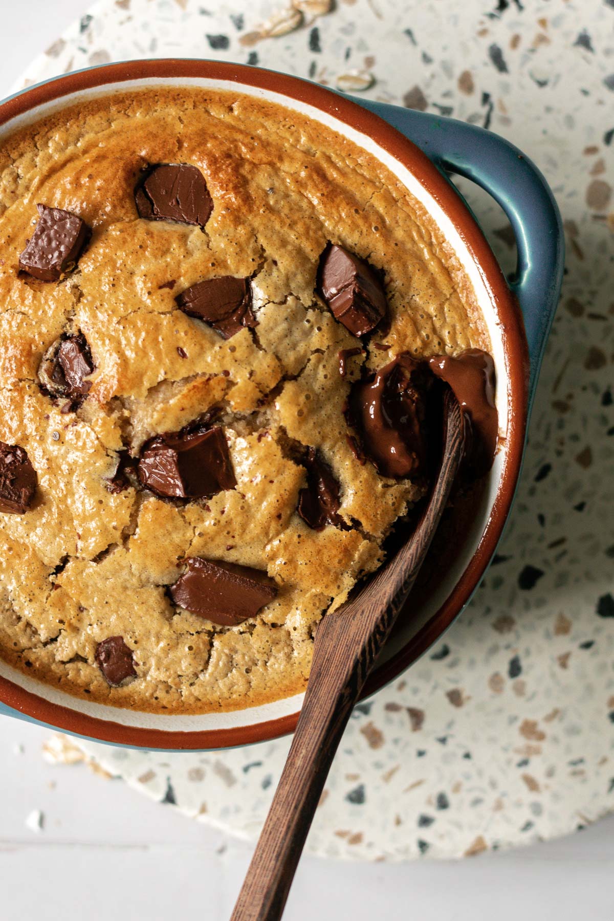 cakey baked oats with chocolate on top